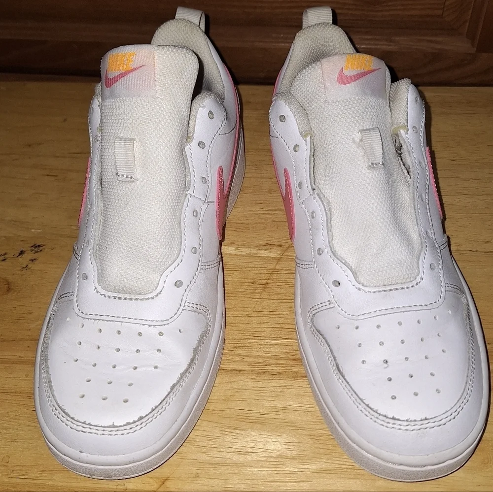 Nike Court Low Pink/white Kids Sneakers In A Youth Size 5. Unisex. EUC.
